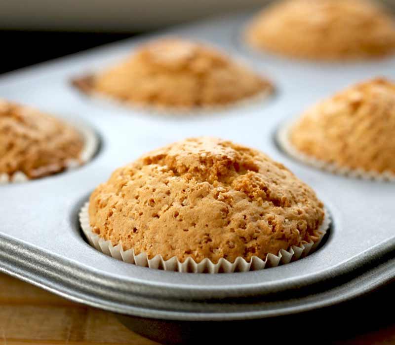 apple oat muffins